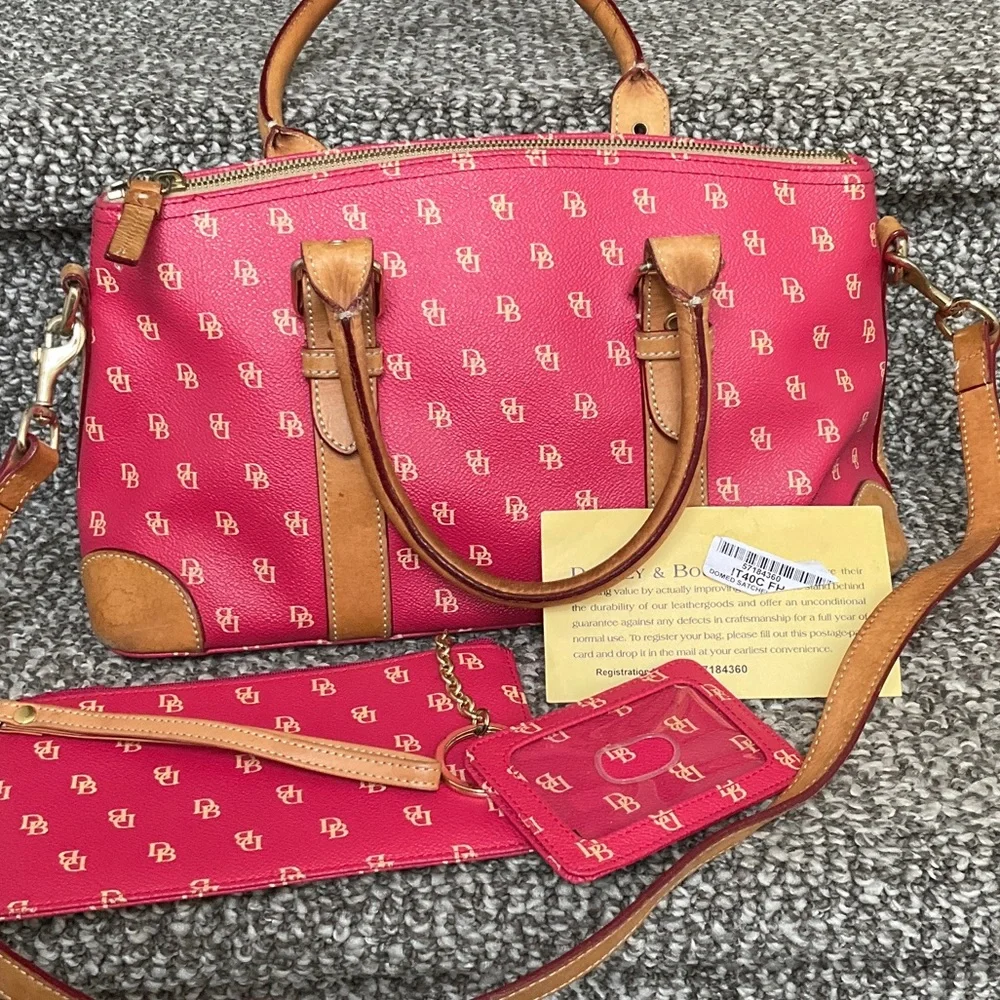 Dooney & Bourke satchel - Picture 1 of 15